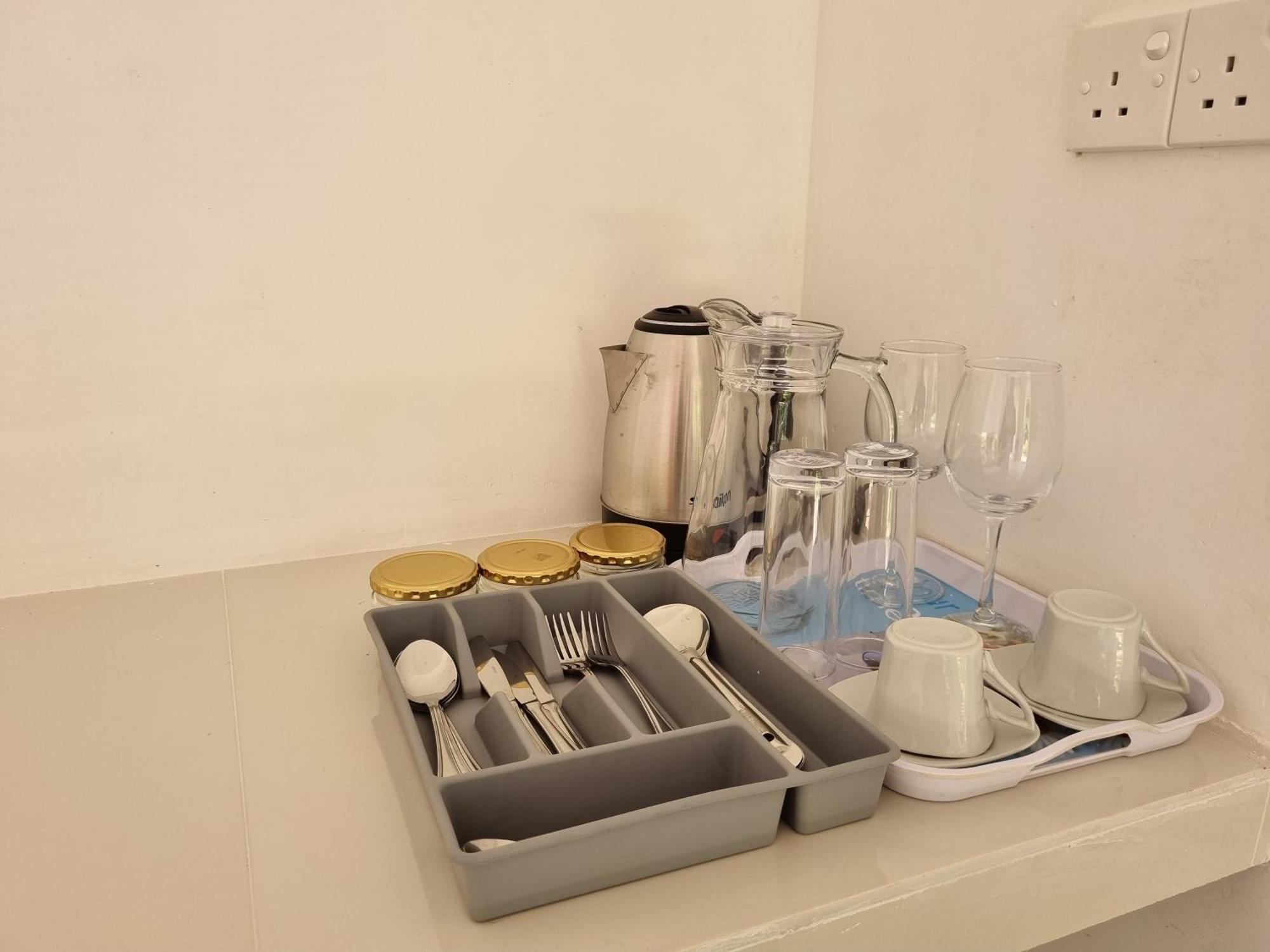 Squirrel'S Nest Hotel แคนดี้ ภายนอก รูปภาพ